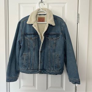Levi’s fleece lined denim jacket